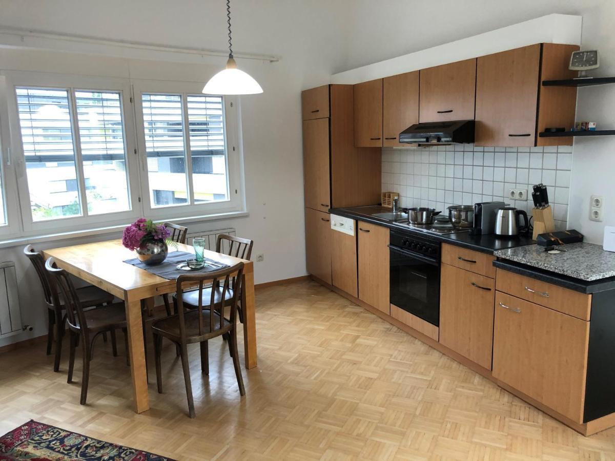 Appartement 2-zimmerwohnung Mit Dachterrasse In Seenahe
